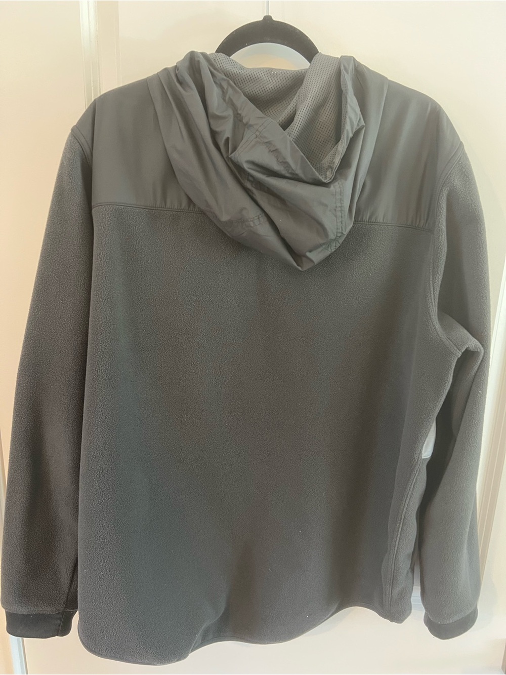 Nike Men's Gray & Black Hooded Jacket with Orange T (Tennessee Vols) patch - Picture 3 of 5